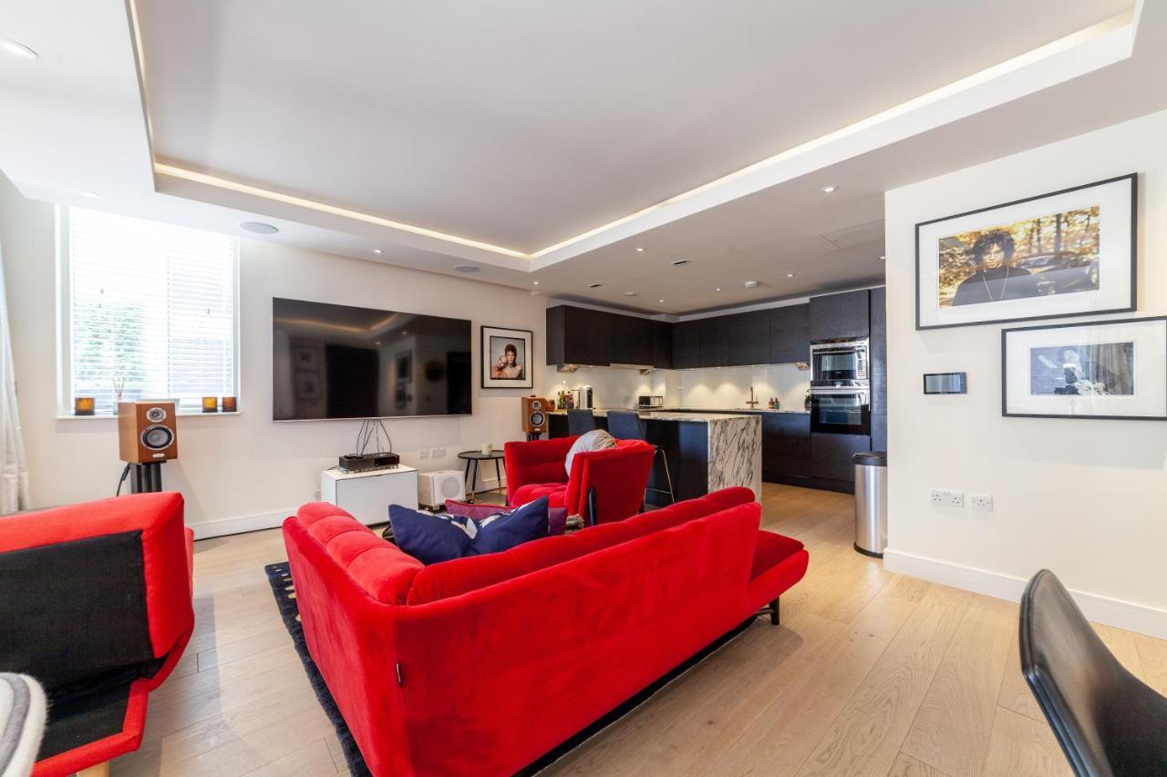 Stylish 2-br Ground Floor In Chelsea Appartamento